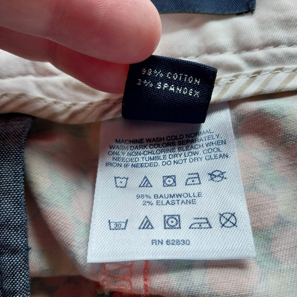 Lands End Women's Size 10 Chino Vibrant Orange Yellow Fruit Print Causal Shorts - Picture 6 of 10